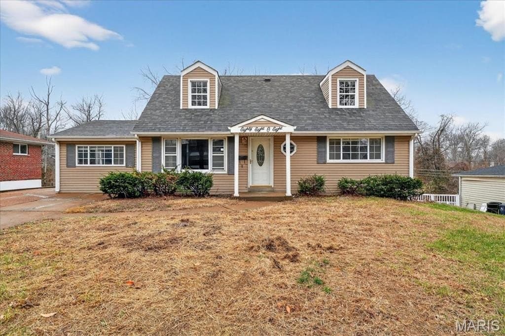 4 bedroom house for sale at 8808 Marcella Ave Bel-Ridge - $149,900