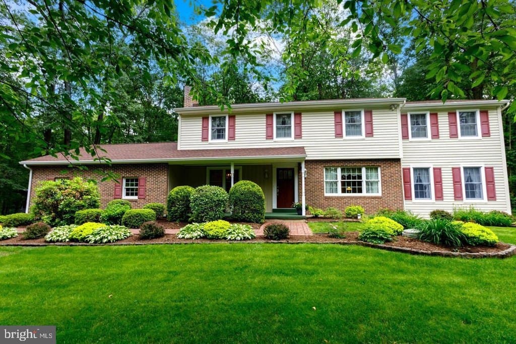 4 bedroom house for sale at 2114 Yerger Rd Pottstown 19464 - $599,555