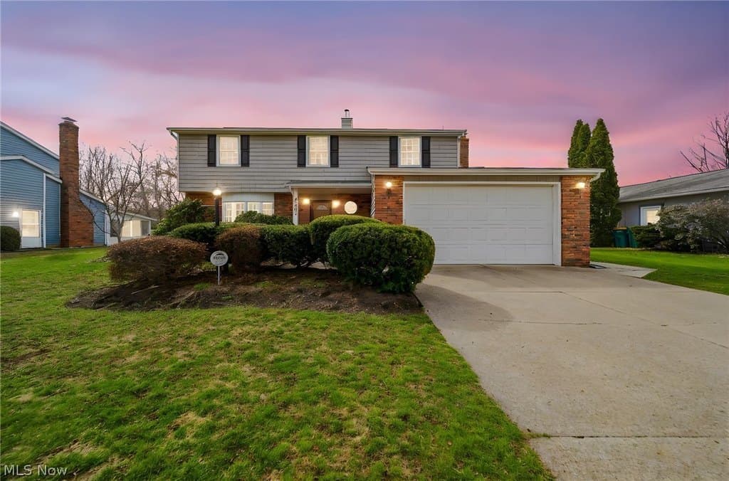 4 bedroom house for sale at 9602 Lasalle Ln Mentor 44060 - $399,900