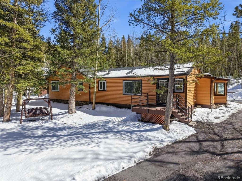 3 bedroom house for sale at 1645 Little Bear Creek Rd Blue Valley - $699,000