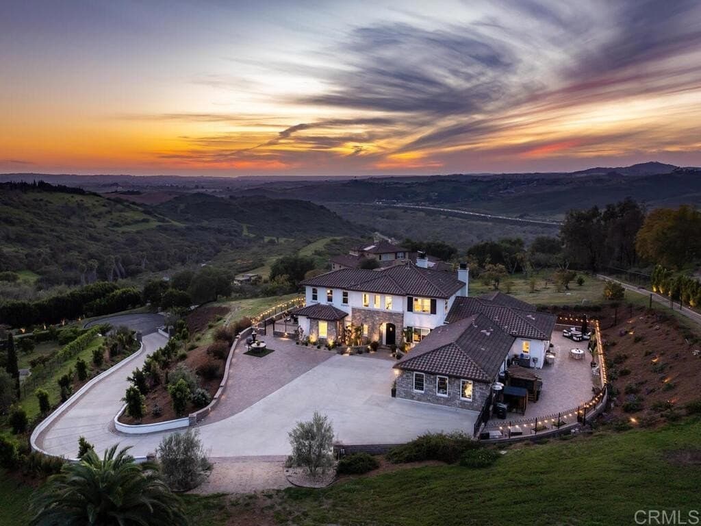 3 bedroom house for sale at 1210 Clos Duval Bonsall - $2,295,000