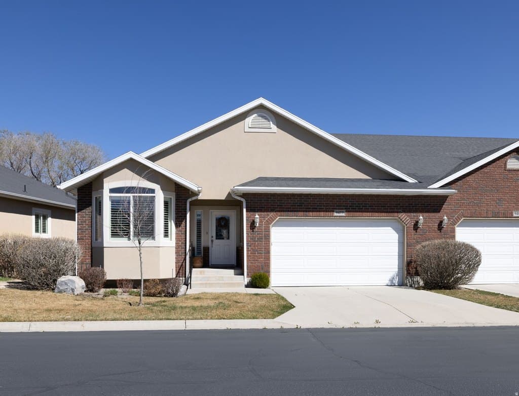3 bedroom condo for sale at 9477 S Peaceful View Way South Jordan 84095 - $610,000