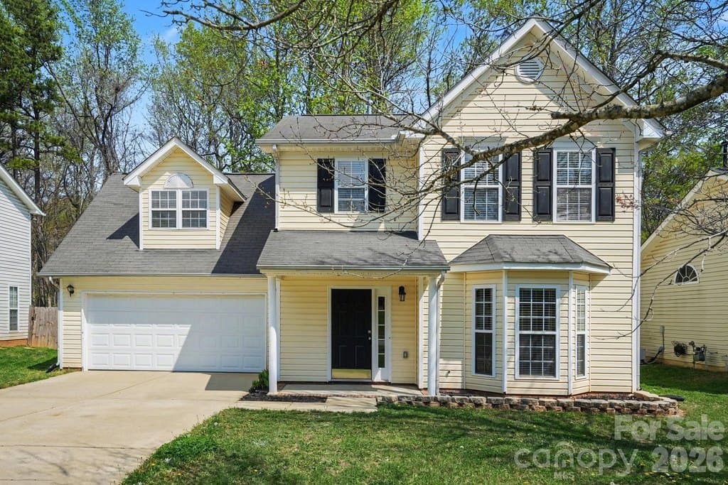 4 bedroom house for sale at 6308 Dumont Ln Charlotte - $344,900