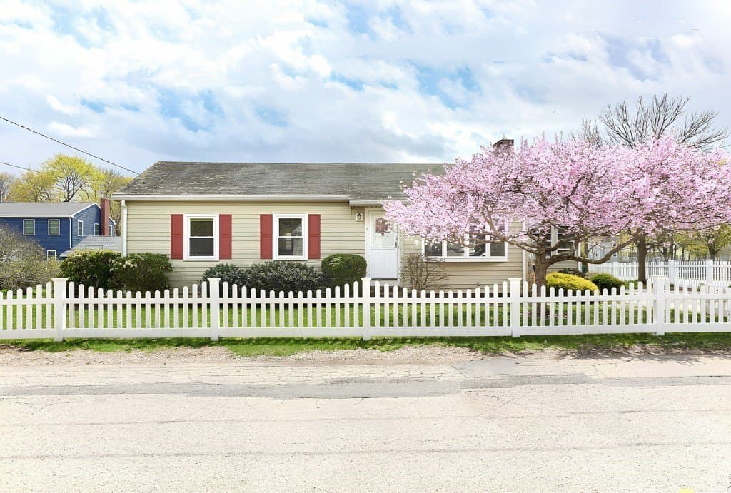 3 bedroom house for sale at 5 Arch St Abington - $399,900