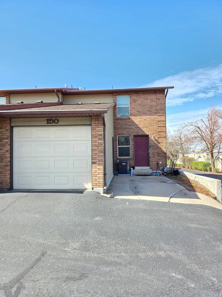 2 bedroom townhouse for sale at 150 E 735 S Unit 23 Centerville - $330,000