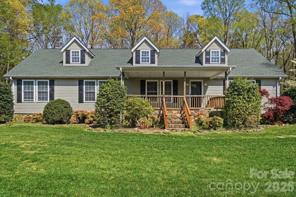 4 bedroom house for sale at 10810 Connell Rd Mint Hill 28227 - $599,900