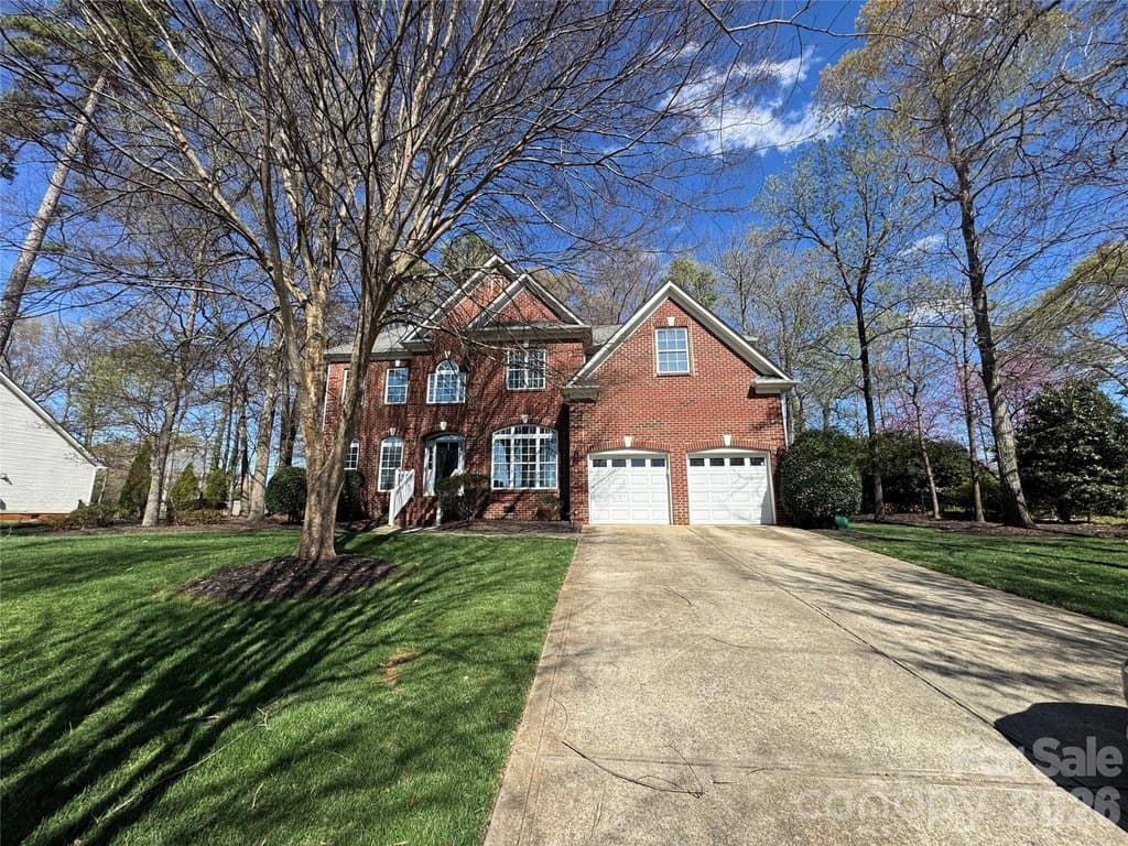 5 bedroom house for sale at 6301 Crown Hill Dr Mint Hill 28227 - $665,000