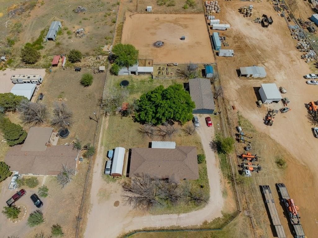 3 bedroom house for sale at 4213 S Highway 349 Midland - $865,000