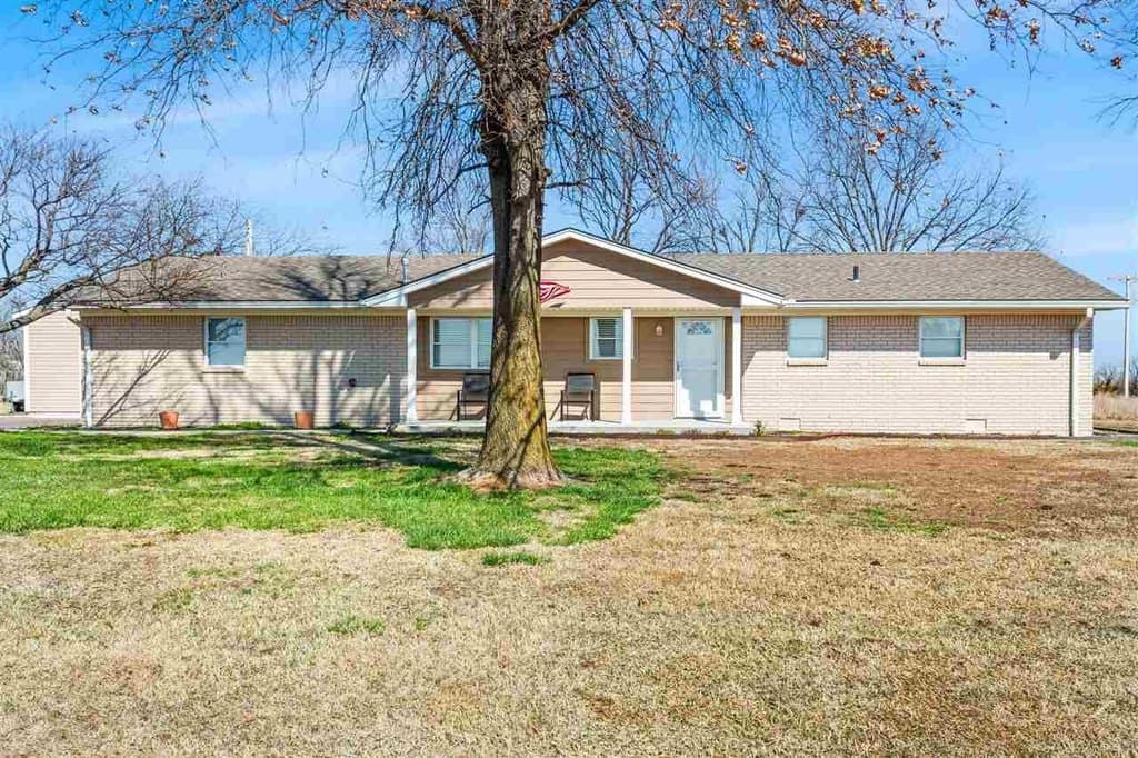 2 bedroom house for sale at 1706 W Ferguson Ave Blackwell - $183,000