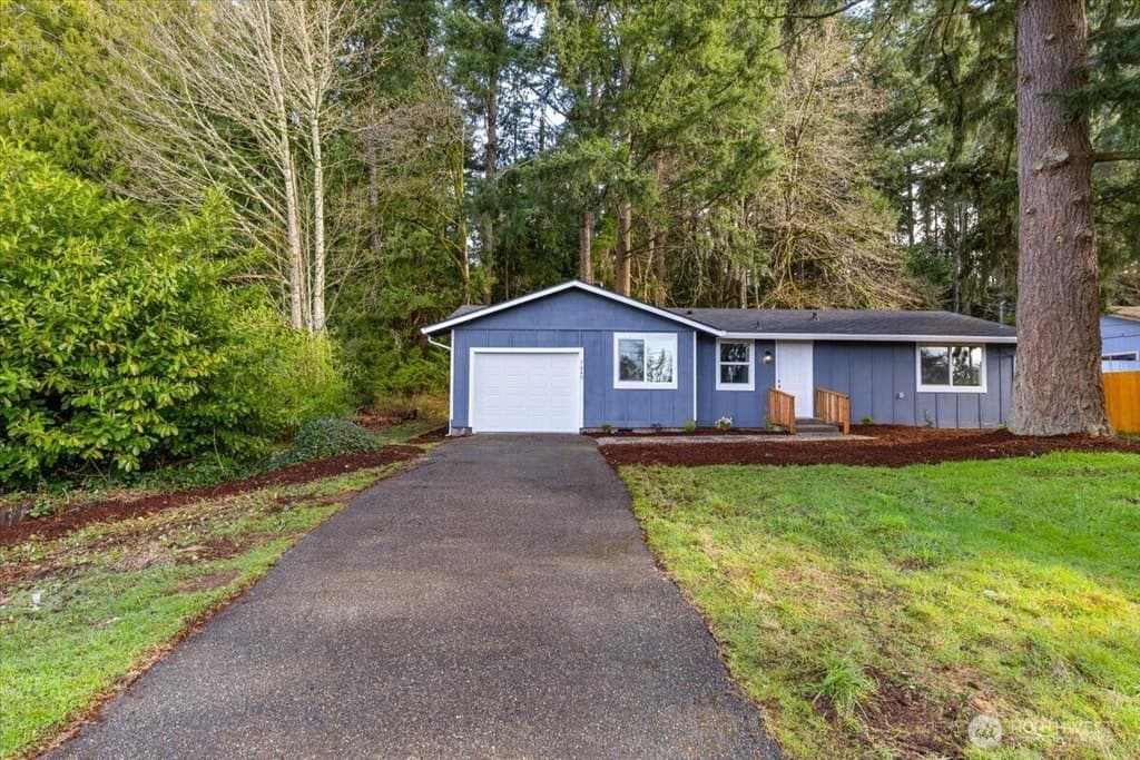 3 bedroom house for sale at 7640 Mesplay Ave SE Lacey 98503 - $425,000