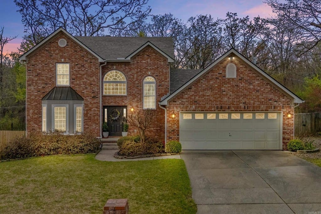 4 bedroom house for sale at 205 Birnham Cv Sherwood 72116 - $359,900