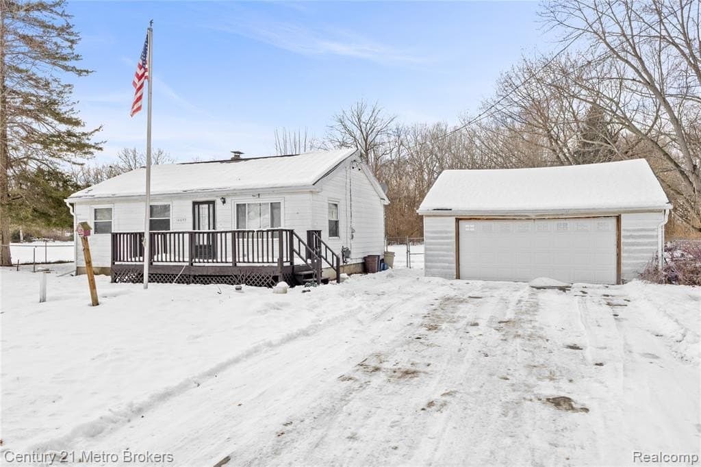 3 bedroom house for sale at 16032 Knobhill Dr Argentine - $225,000
