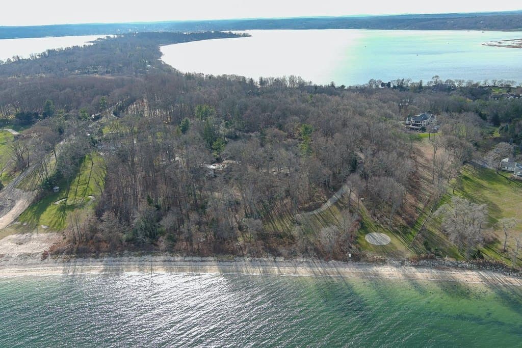 5 bedroom house for sale at 145 Centre Island Rd Centre Island - $6,750,000
