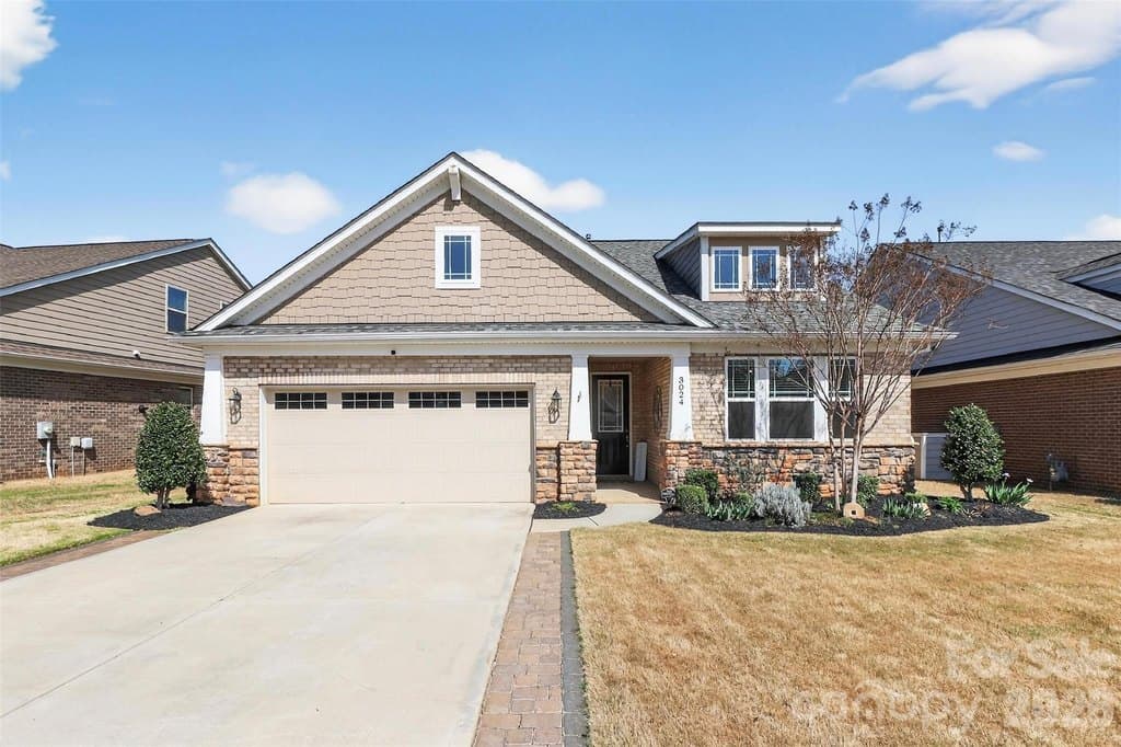 2 bedroom house for sale at 3024 Marchers Trace Dr Mint Hill 28227 - $525,000