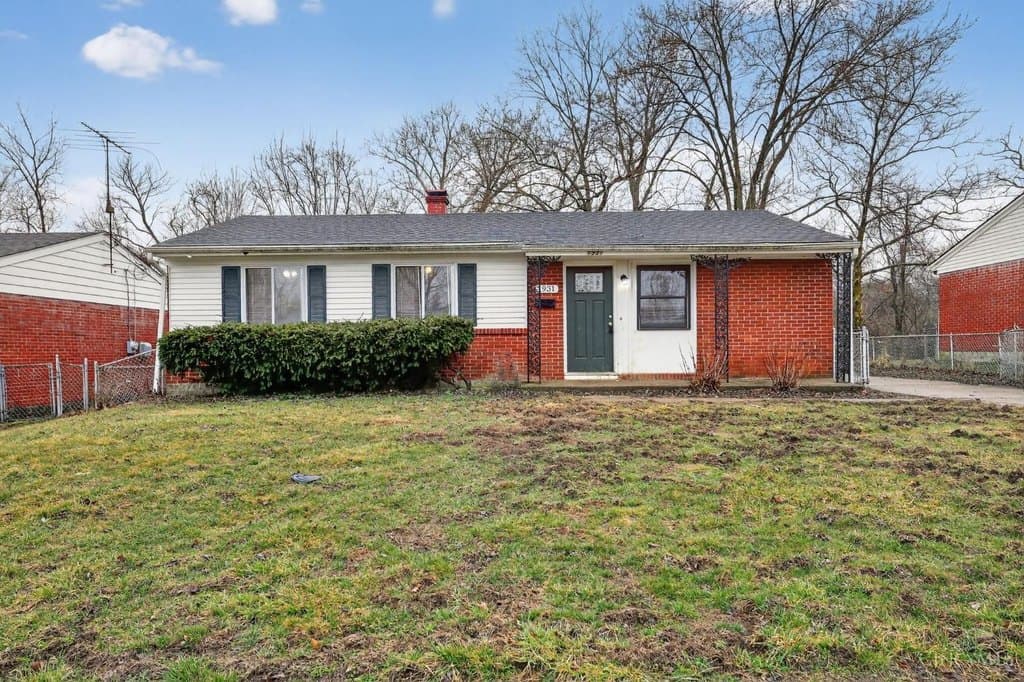 4 bedroom house for sale at 1931 Lotushill Dr New Burlington 45240 - $179,900