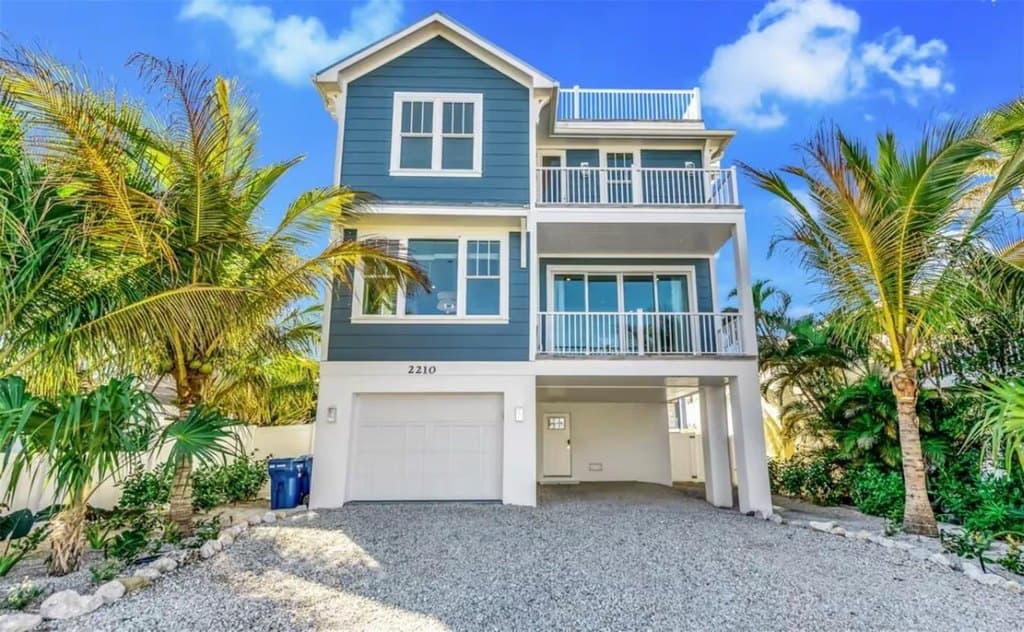 7 bedroom house for sale at 2210 Avenue A Bradenton Beach - $3,999,999