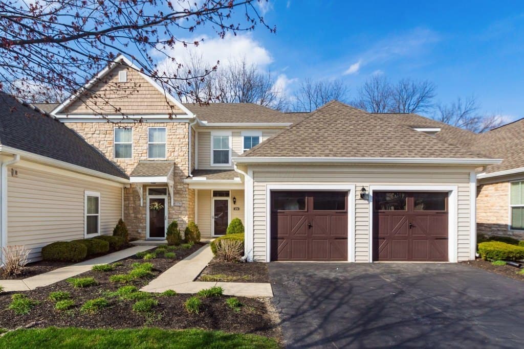 2 bedroom condo for sale at 374 Westgreen Ln Westerville 43082 - $394,900