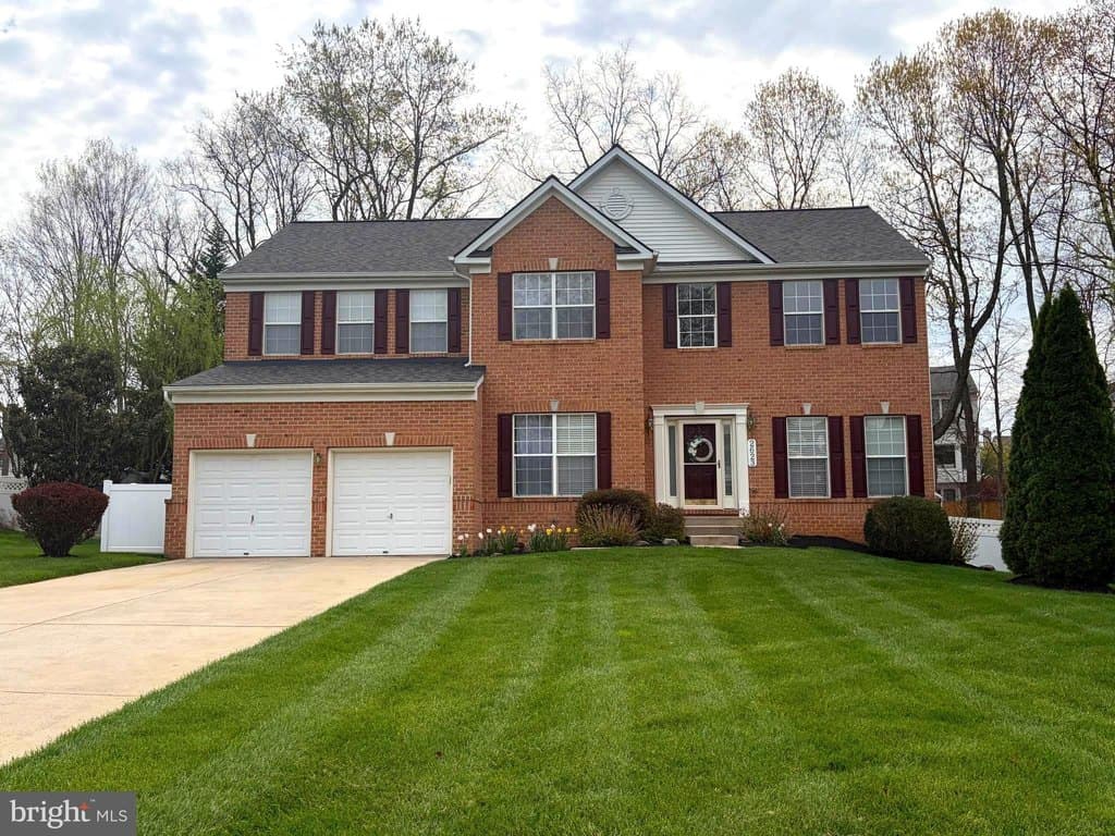 5 bedroom house for sale at 2623 E Rhododendron Dr Abingdon - $725,000