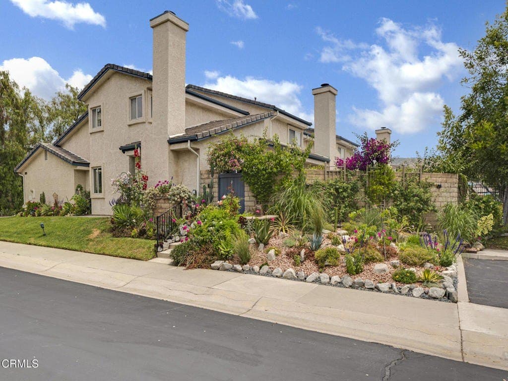 2 bedroom house for sale at 6004 Rothko Ln Simi Valley 93063 - $575,000