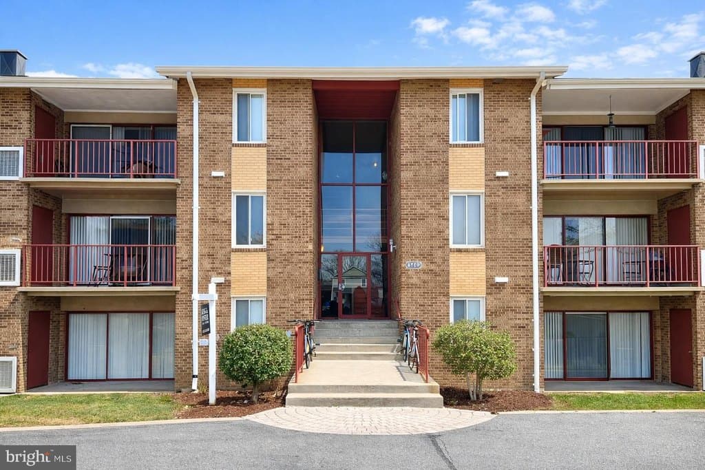 2 bedroom condo for sale at 4709 Tecumseh St Apt 201 College Park 20740 - $269,000