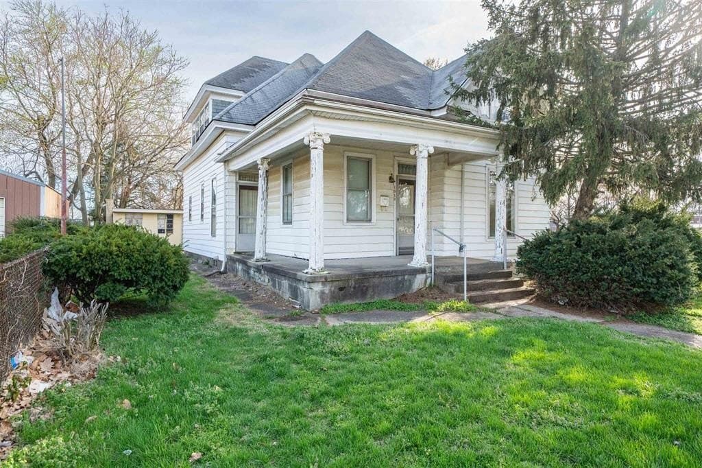 3 bedroom house for sale at 1012/1018 W 2nd St Owensboro 42301 - $85,000