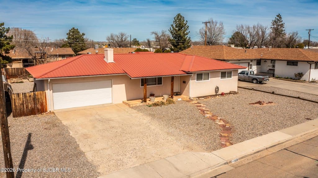 3 bedroom house for sale at 1608 Camino Rio Farmington 87401 - $299,000