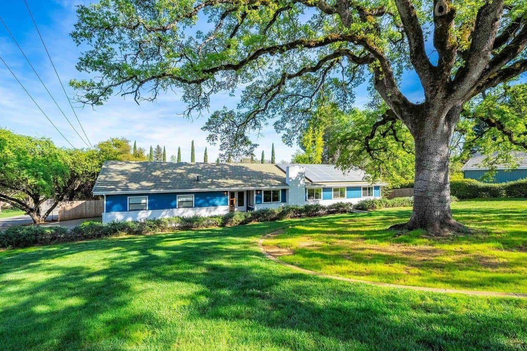 3 bedroom house for sale at 280 Hidden Cir Auburn - $850,000