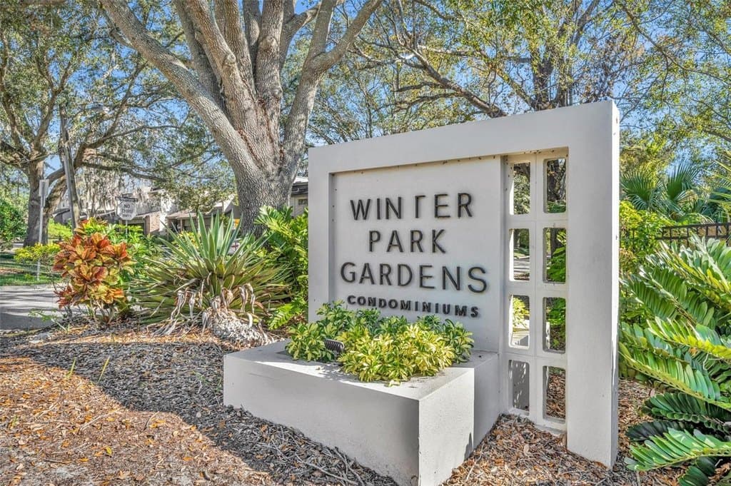 2 bedroom condo for sale at 700 Melrose Ave Apt J1 Winter Park 32789 - $350,000