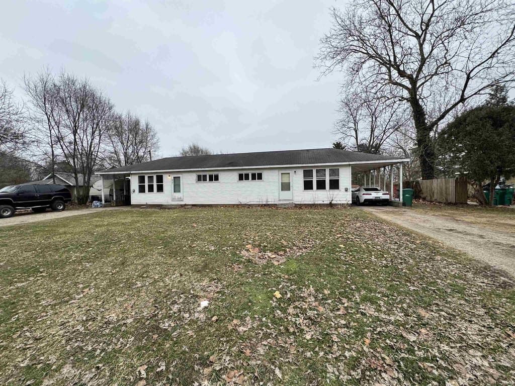 4 bedroom multi-family for sale at 26188 County Road 4 Simonton Lake 46514 - $165,000
