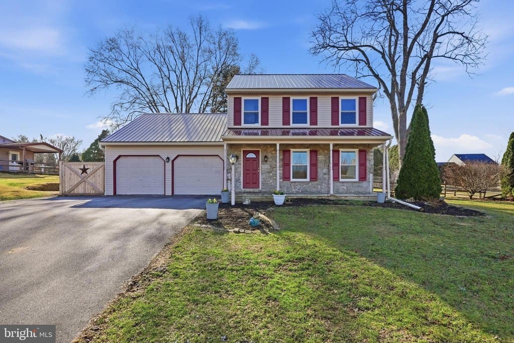 4 bedroom house for sale at 824 Ridge Ave Atglen - $485,000