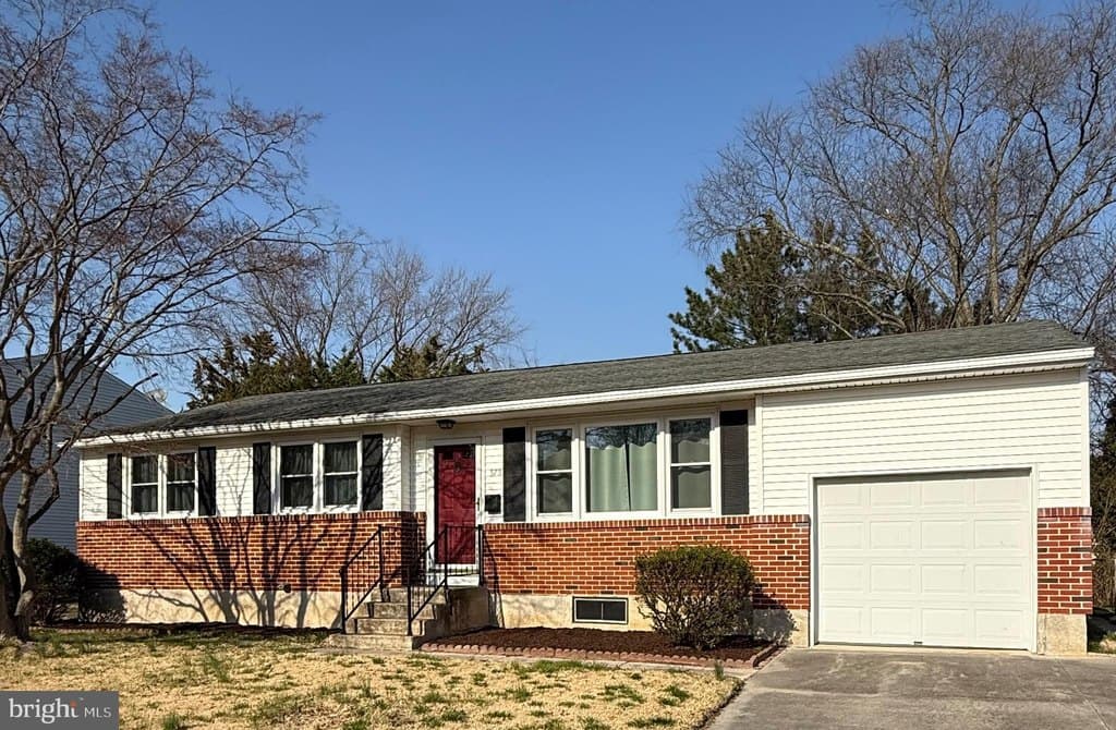 3 bedroom house for sale at 575 Crawford Ave Dover 19901 - $319,000