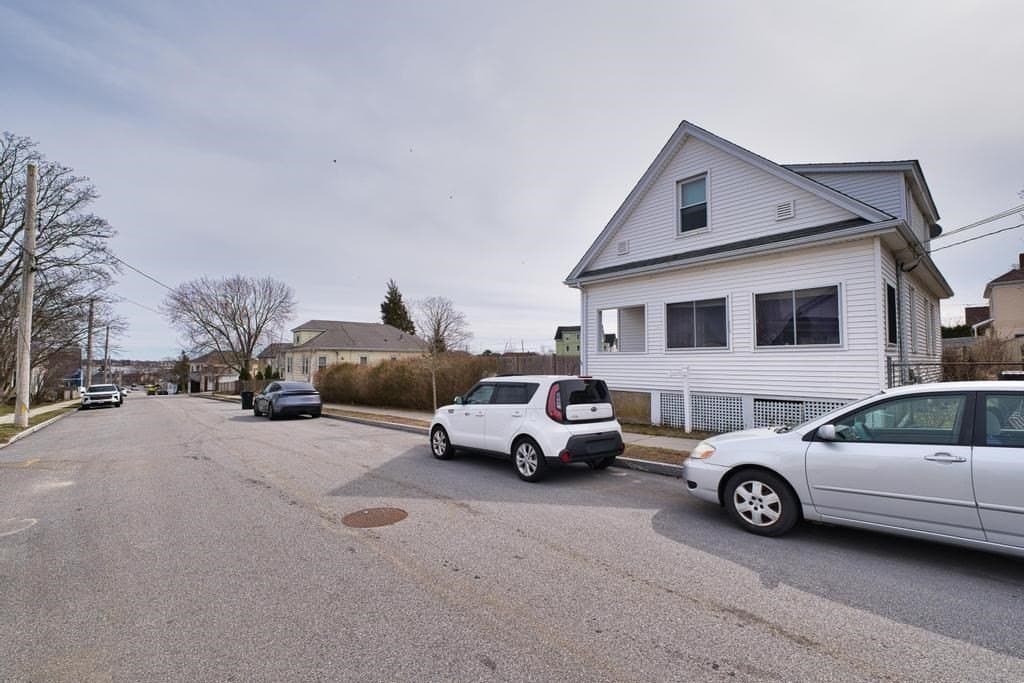 5 bedroom multi-family for sale at 18 Bliss St Bliss Corner - $524,900