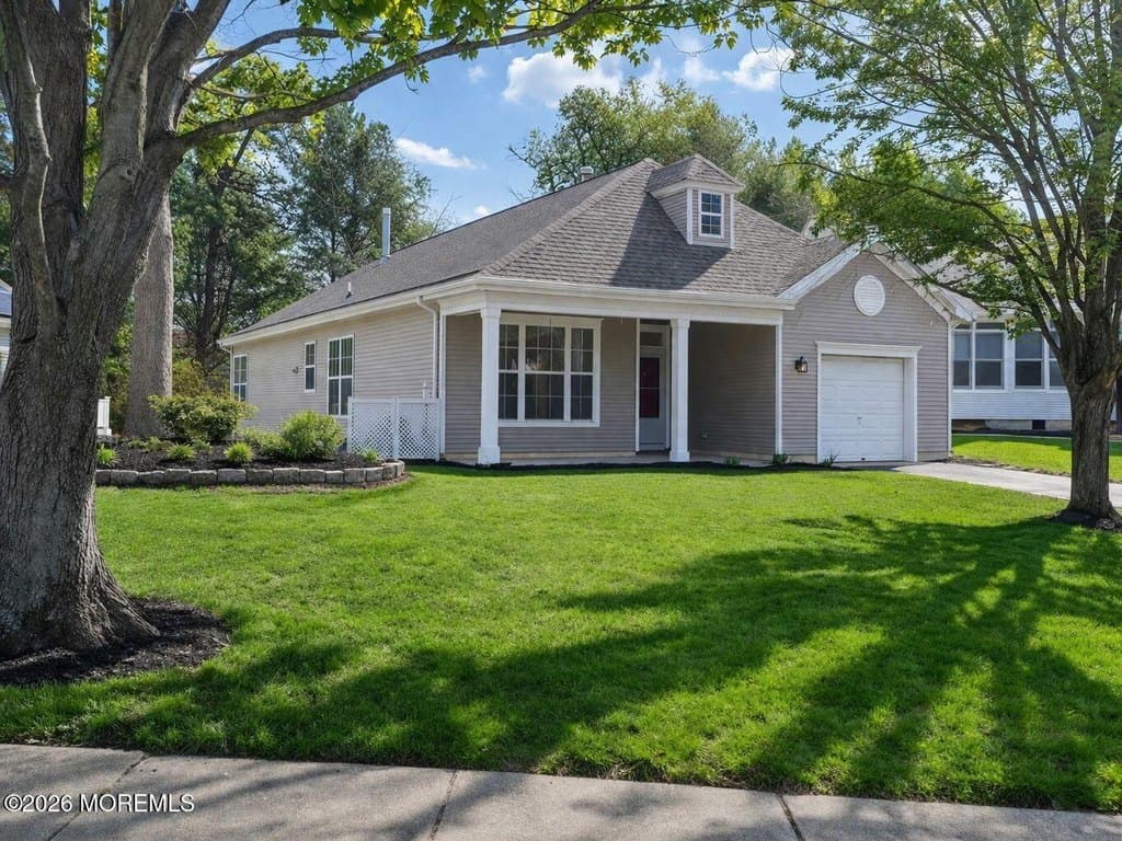 2 bedroom house for sale at 22 Springlawn Dr Lakewood 08701 - $438,000