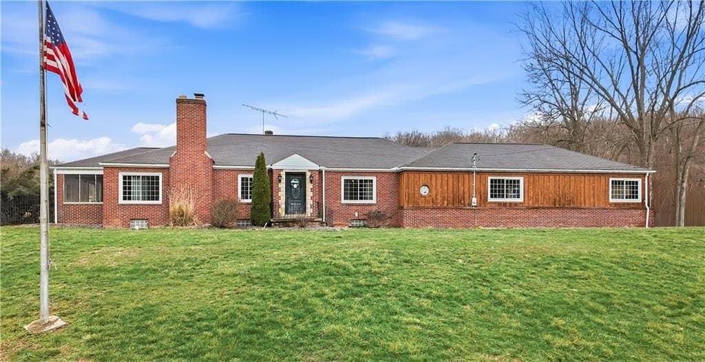 3 bedroom house for sale at 516 Wallace Run Rd Big Beaver - $325,000