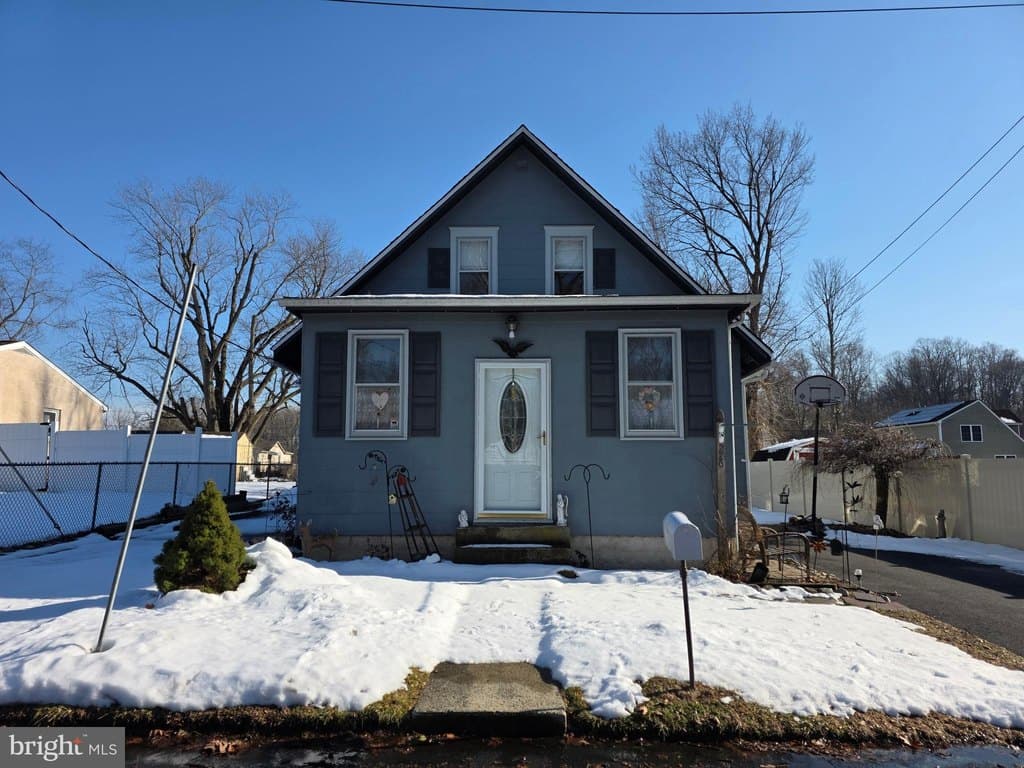 3 bedroom house for sale at 276 Glenn Ave Blackwood - $175,000
