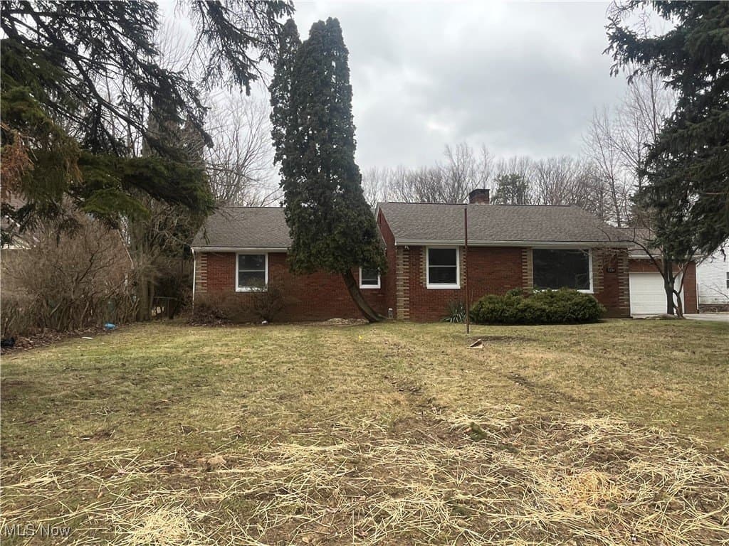 3 bedroom house for sale at 5284 Wilson Mills Rd Richmond Heights 44143 - $209,900