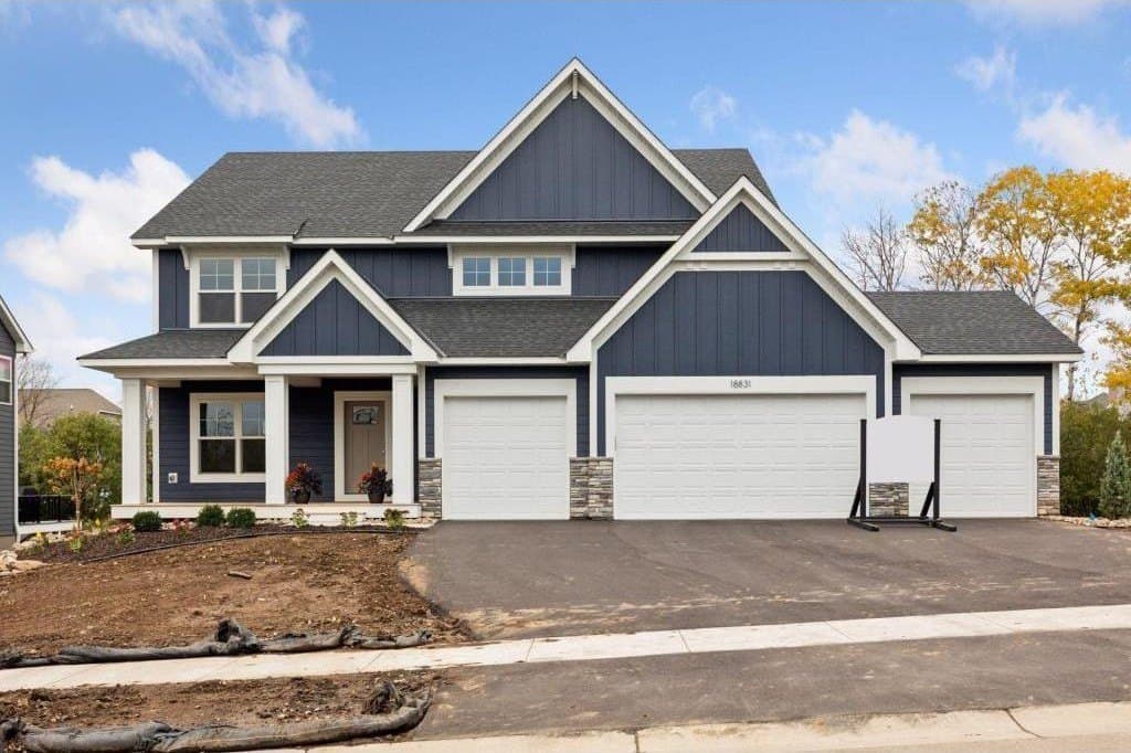 4 bedroom house for sale at 9951 188th Ct W Lakeville 55044 - $924,395