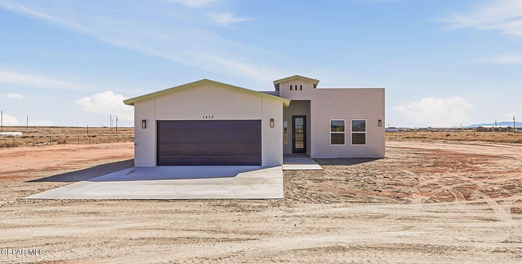3 bedroom house for sale at 660 Yuma Desert Chaparral - $309,950