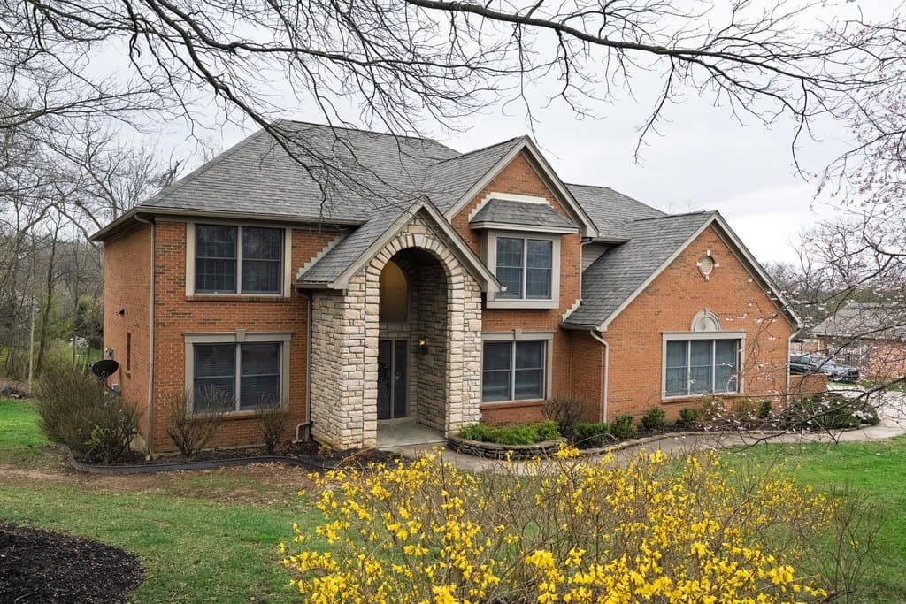 5 bedroom house for sale at 94 Longridge Dr Alexandria - $559,000