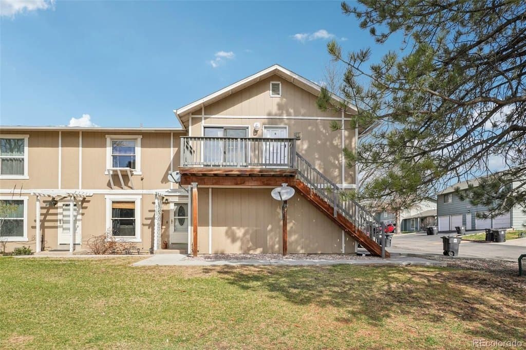 3 bedroom condo for sale at 2105 Coronado Pkwy N Apt D Denver - $275,000
