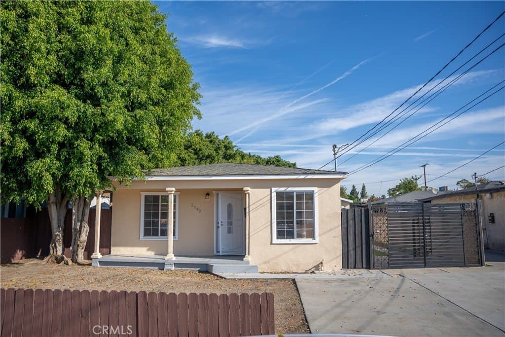 3 bedroom house for sale at 2143 W Arlington St Long Beach - $899,000