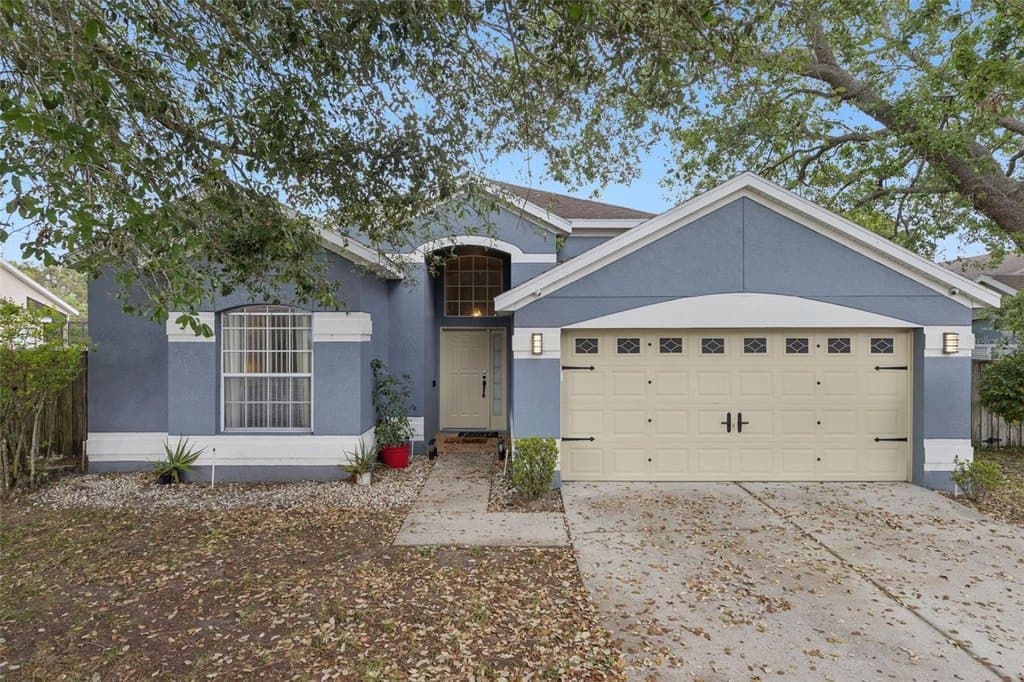 3 bedroom house for sale at 3834 Aiden Pl Apopka 32703 - $375,000