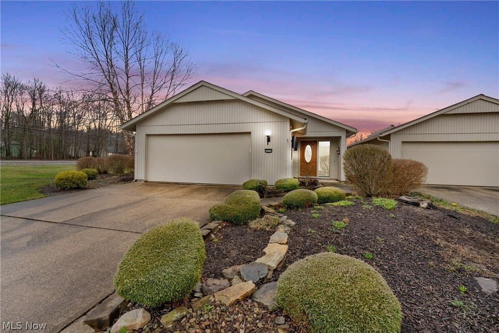 3 bedroom house for sale at 22137 Meadownorth Ct Strongsville 44149 - $370,000