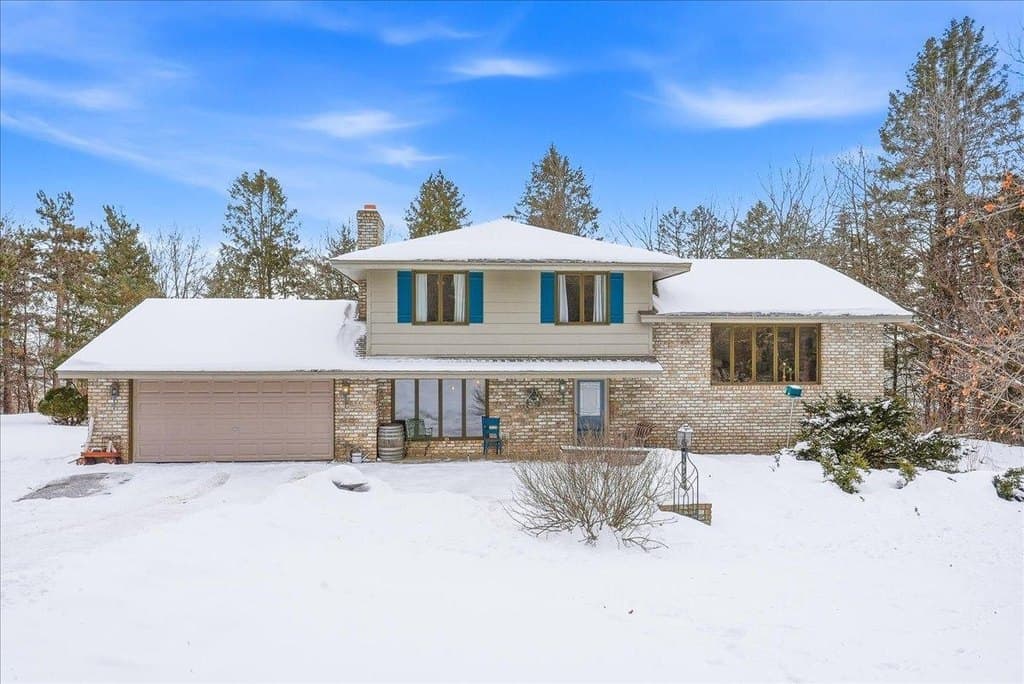 4 bedroom house for sale at 2111 55th Ave Baldwin - $485,000