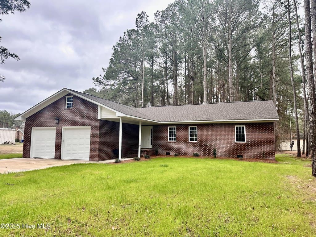 3 bedroom house for sale at 216 Coastal Dr River Road - $369,000