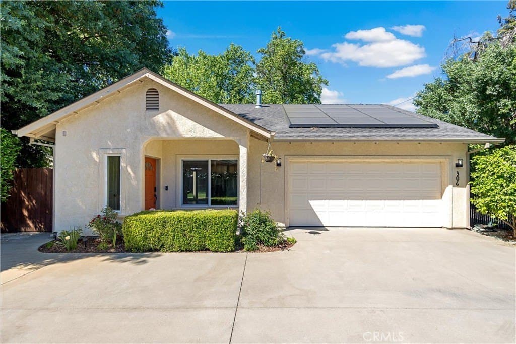 3 bedroom house for sale at 306 Henshaw Ave Chico 95973 - $450,000