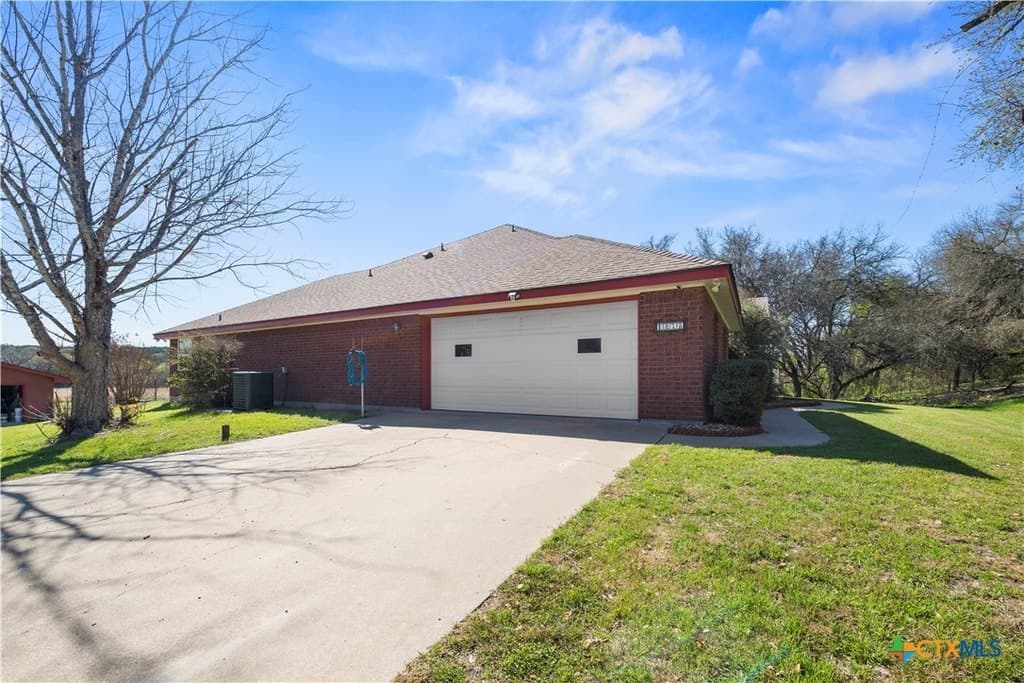 3 bedroom house for sale at 1078 Pecan Creek Rd Killeen - $575,000