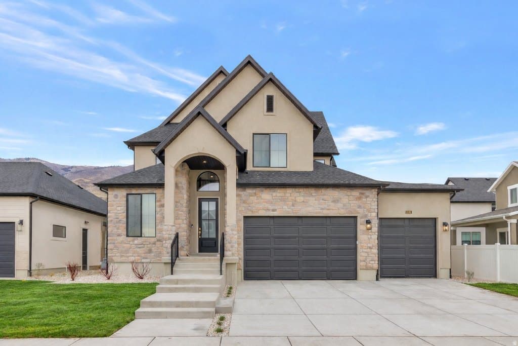 5 bedroom house for sale at 2132 N 725 W Centerville - $1,174,900