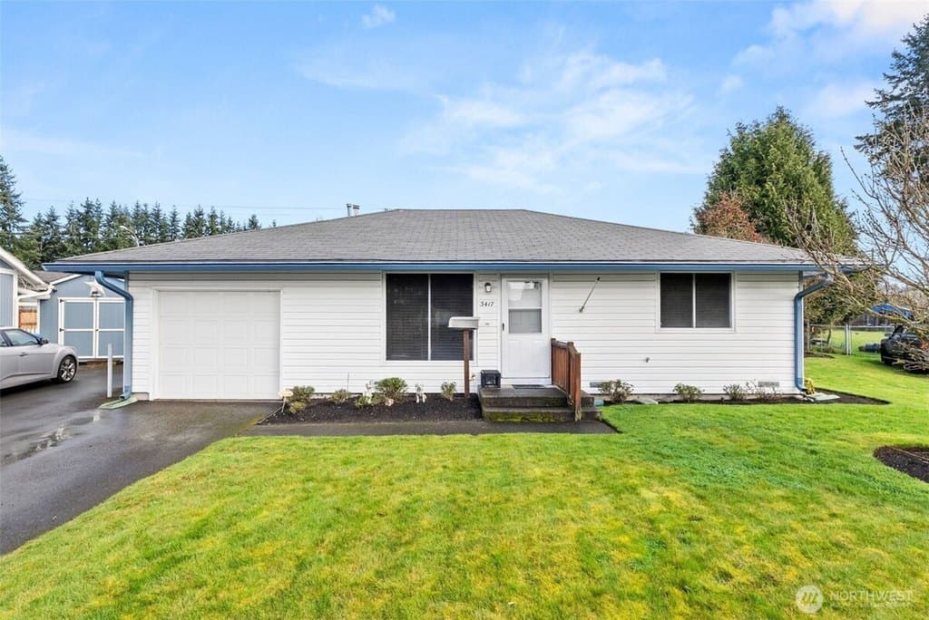 3 bedroom house for sale at 3417 Melody Ct Centralia - $329,900