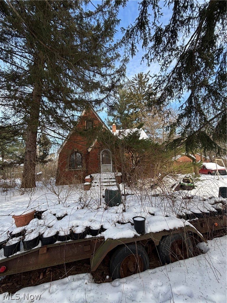 3 bedroom house for sale at 10428 W Edgerton Rd North Royalton 44133 - $175,000